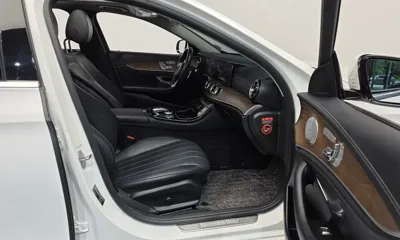 Mercedes-Benz E-Class 2018, 86980 км, за 18232.72 USD - фото 11
