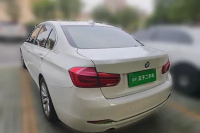 BMW 3 Series 2017, 100500 км, за 8580 USD