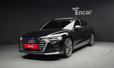 Audi A8 · 2021 год