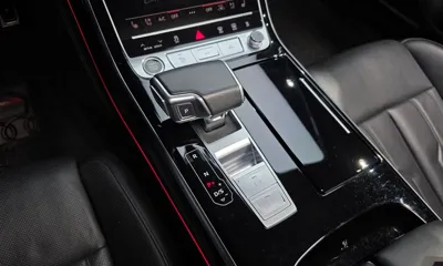 Audi A8 2021, 101482 км, за 41954.42 USD - фото 9