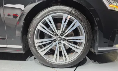 Audi A8 2021, 101482 км, за 41954.42 USD - фото 21