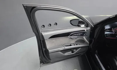 Audi A8 2021, 101482 км, за 41954.42 USD - фото 27