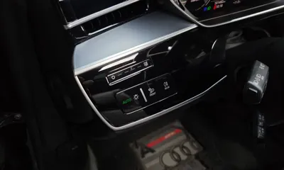 Audi A8 2021, 101482 км, за 41954.42 USD - фото 29