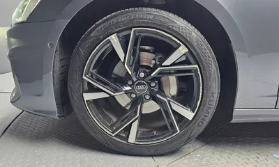 Audi A6 2020, 126255 км, за 17259.31 USD
