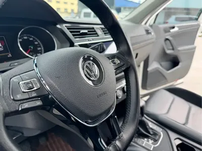 Volkswagen Tiguan L 2017, 90000 км, за 9199.11 USD - фото 6