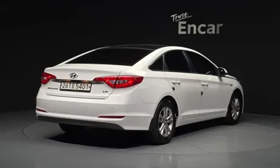 Hyundai Sonata 2017, 144883 км, за 4485.47 USD