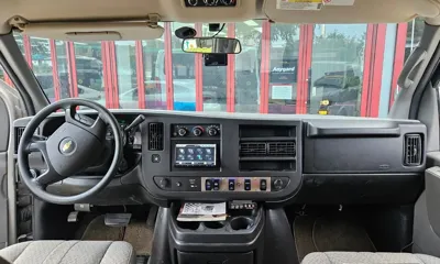 Chevrolet Express Van 2008, 80731 км, за 16525.66 USD - фото 6
