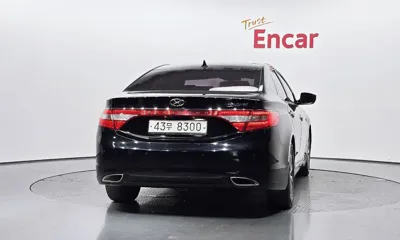 Hyundai Grandeur 2014, 219244 км, за 3190.73 USD