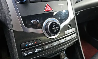 Hyundai Grandeur 2016, 250080 км, за 2528.76 USD - фото 15