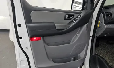 Hyundai Starex 2021, 88621 км, за 12945.63 USD - фото 24