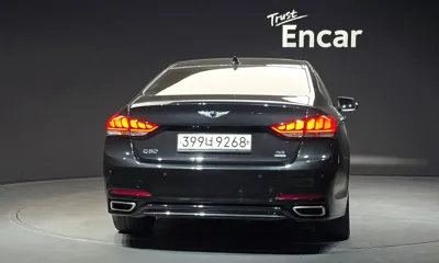 Genesis G80 2017, 117422 км, за 10986.15 USD