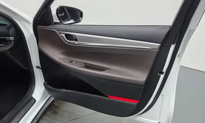 Hyundai Grandeur 2023, 29788 км, за 15287.55 USD - фото 24