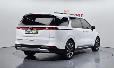 Kia Canival 2021, 30527 км, за 18416.21 USD