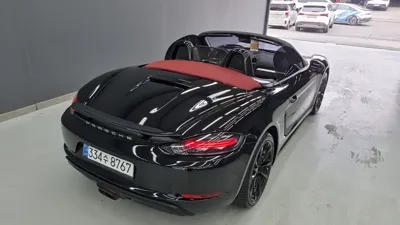 Porsche 718 2017, 71965 км, за 27569.91 USD - фото 8