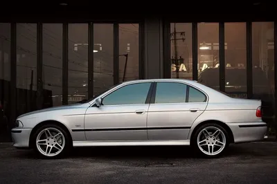 BMW 5-Series 2000, 237000 км, за 9584.88 USD - фото 8