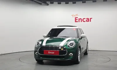 MINI Cooper 2020, 86568 км, за 9584.88 USD
