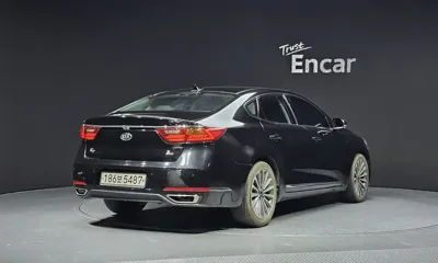 Kia K7 2017, 137173 км, за 4757.18 USD