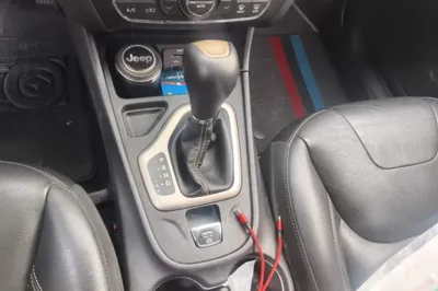 Jeep Cherokee 2017, 119700 км, за 5484 USD