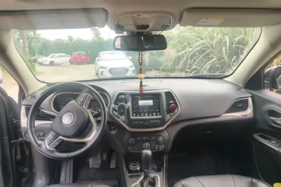Jeep Cherokee 2017, 119700 км, за 5484 USD - фото 8