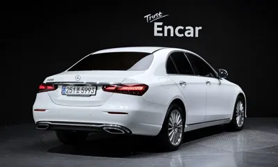 Mercedes-Benz E-Class 2023, 24803 км, за 29492.89 USD