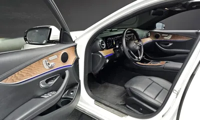 Mercedes-Benz E-Class 2023, 24803 км, за 29492.89 USD - фото 11