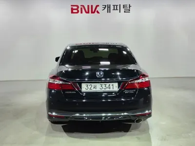 Honda Accord 2017, 159759 км, за 6236.05 USD