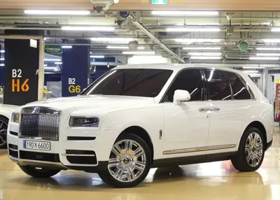 Rolls-Royce Cullinan 2023, 4187 км, за 312703.75 USD