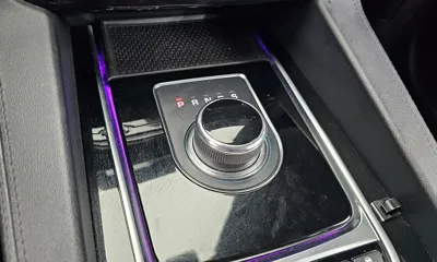 Jaguar F-Pace 2019, 121522 км, за 9360.98 USD - фото 9