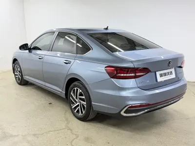 Volkswagen Lavida 2024, 18500 км, за 14243.4 USD
