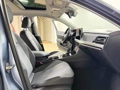 Volkswagen Lavida 2024, 18500 км, за 14243.4 USD - фото 8
