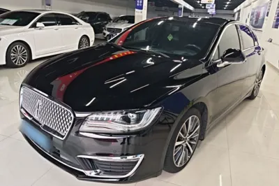 Lincoln MKZ · 2017 год