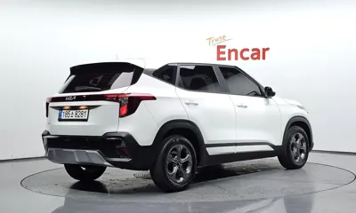 Kia Seltos 2024, 49353 км, за 20349.22 USD