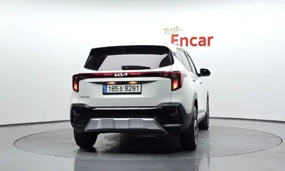Kia Seltos 2024, 49353 км, за 20349.22 USD
