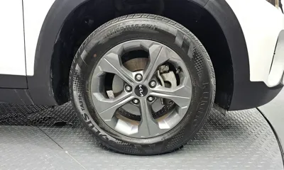 Kia Seltos 2024, 49353 км, за 20349.22 USD