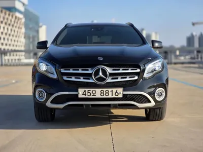 Mercedes-Benz GLA-Class 2019, 76000 км, за 11750.03 USD