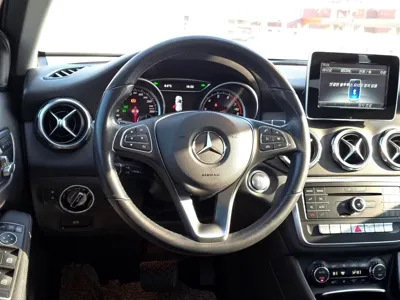 Mercedes-Benz GLA-Class 2019, 76000 км, за 11750.03 USD - фото 6