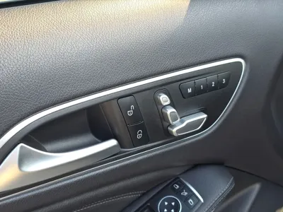 Mercedes-Benz GLA-Class 2019, 76000 км, за 11750.03 USD - фото 12