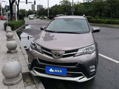 Toyota RAV4 2014, 90000 км, за 7136.41 USD