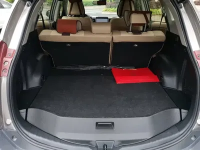 Toyota RAV4 2014, 90000 км, за 7136.41 USD