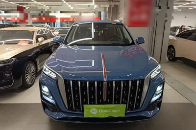 Hongqi HS5 2023, 9100 км, за 19613 USD