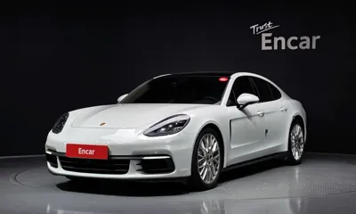 Porsche Panamera · 2018 год