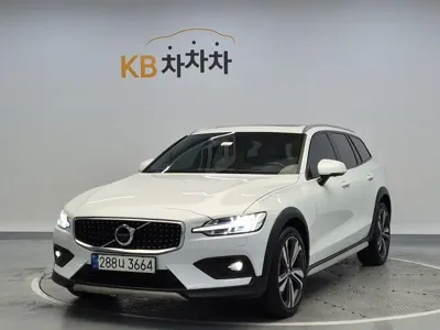 Volvo V60 · 2021 год