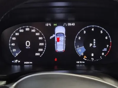 Volvo V60 2021, 34264 км, за 17001.44 USD - фото 6