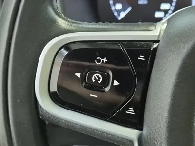 Volvo V60 2021, 34264 км, за 17001.44 USD - фото 16
