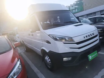 IVECO Daily 2023, 74800 км, за 17006 USD