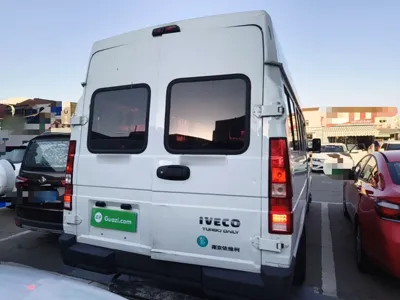 IVECO Daily 2023, 74800 км, за 17006 USD