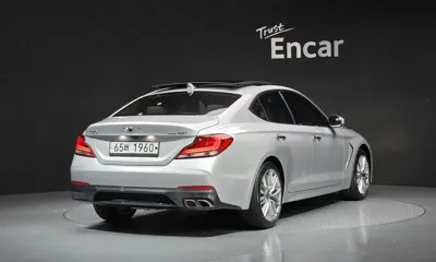 Genesis G70 2019, 62345 км, за 15688.59 USD