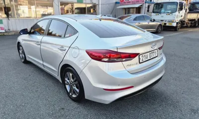 Hyundai Avante 2016, 131934 км, за 4429.97 USD