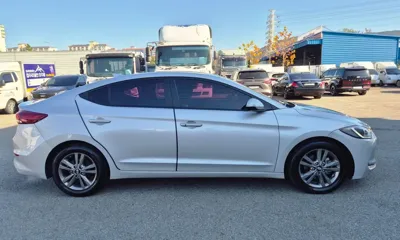 Hyundai Avante 2016, 131934 км, за 4429.97 USD - фото 7