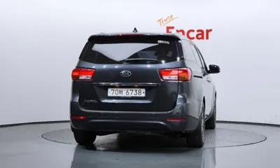 Kia Canival 2018, 100196 км, за 9321.26 USD